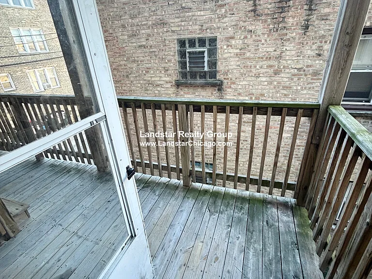 7460 N Greenview Ave #2 — Photo 8