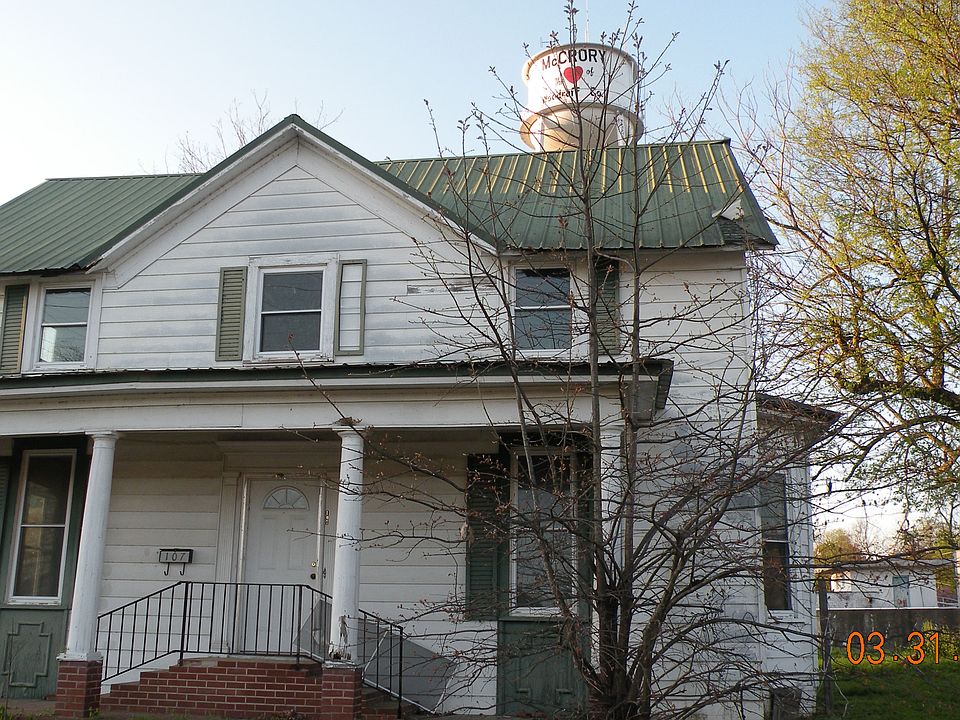 1st image of 107 W 2nd St