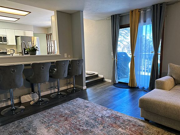 Living room 2