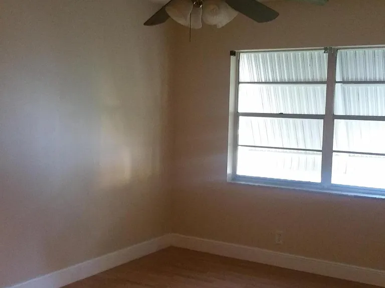 22447 SW 56th Ave — Photo 9