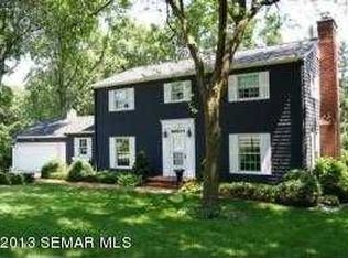 1424 Woodland Dr SW, Rochester, MN 55902