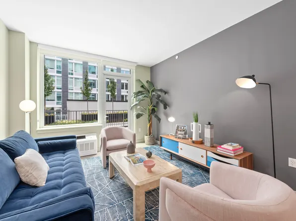 433 East 13th Street image 7 of 20