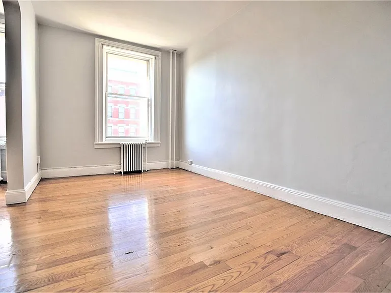 535 Washington St #2 — Photo 13