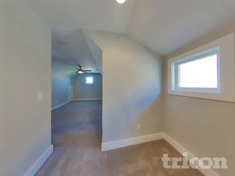 1248 Hillwood Private Cv — Photo 17