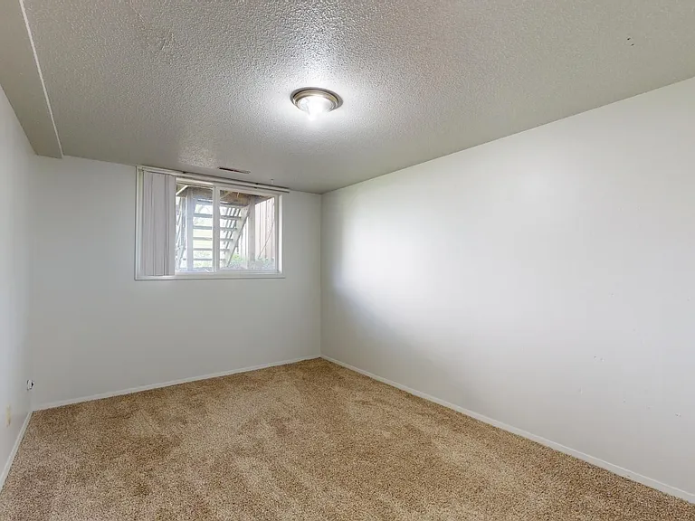 607 Meadow Pl — Photo 15