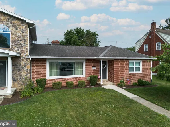 111 N Race St, Middletown, PA 17057