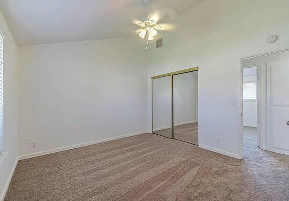 5th image of 442 E Avenue J3