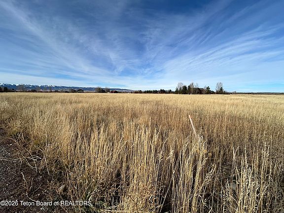 2nd image of 1670 Mount Owen Rd