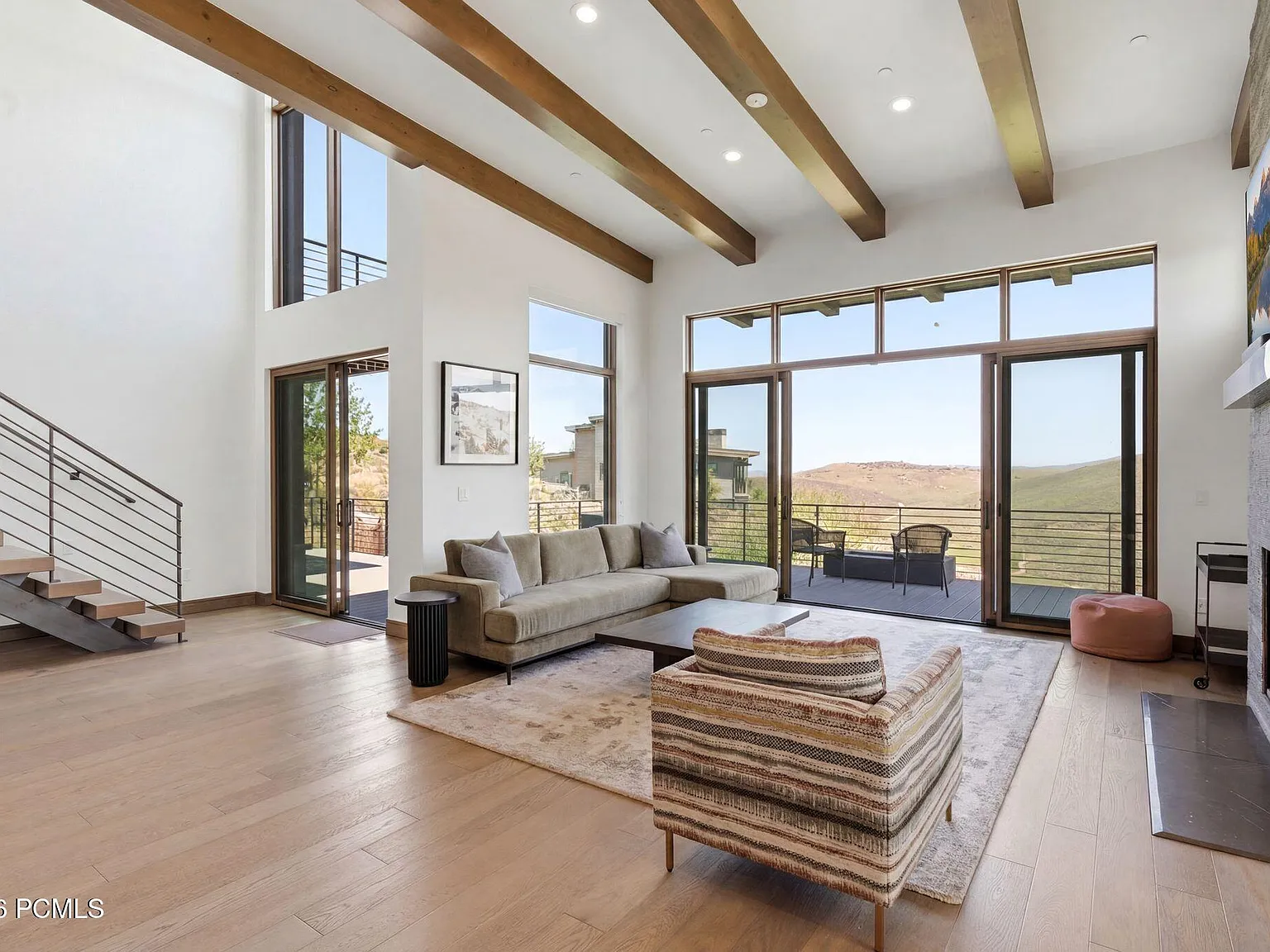 3 bed, 3.5 bath, 2645 sqft, $9,000 — Photo 4