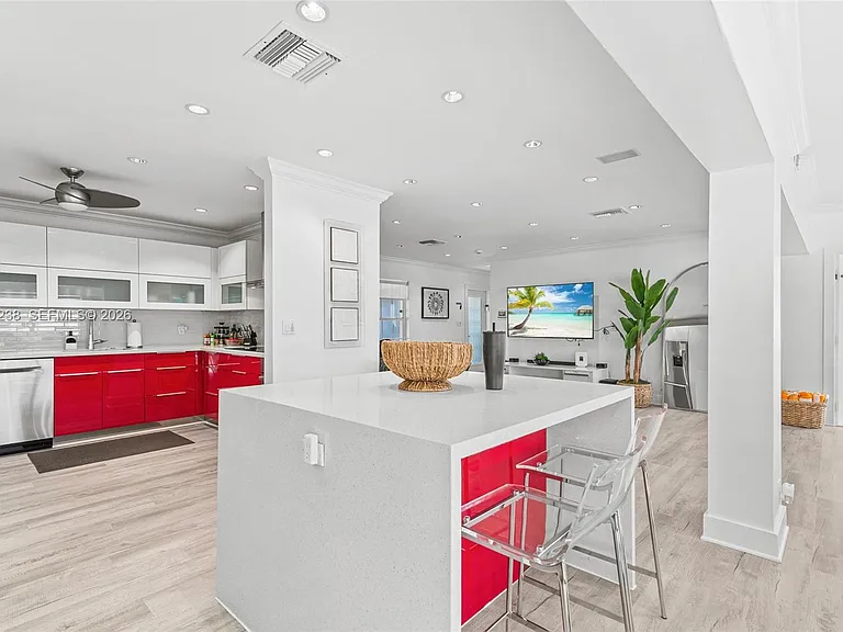 2207 NE 16th Ave — Photo 12