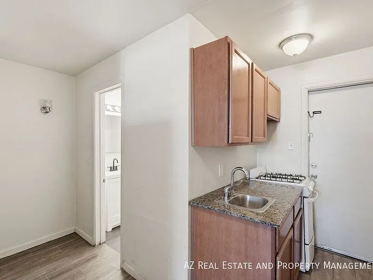 829 N 4th Ave #10 — Photo 14