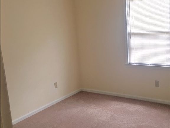 4th image of 385 & 387 W Frances Street