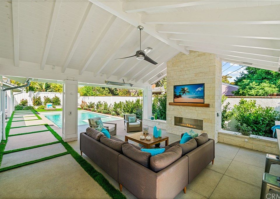 1st image of 13072 Cabaret Ct