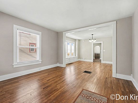 4th image of 707 Graceland St NE