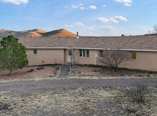 102 Black Walnut Dr, Alpine, TX 79830