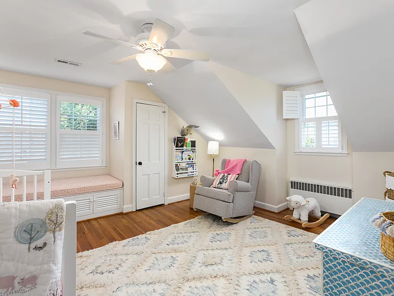203 Elmwood Dr — Photo 33