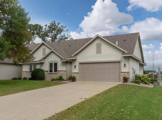 4901 Oaklawn Ln NW, Rochester, MN 55901