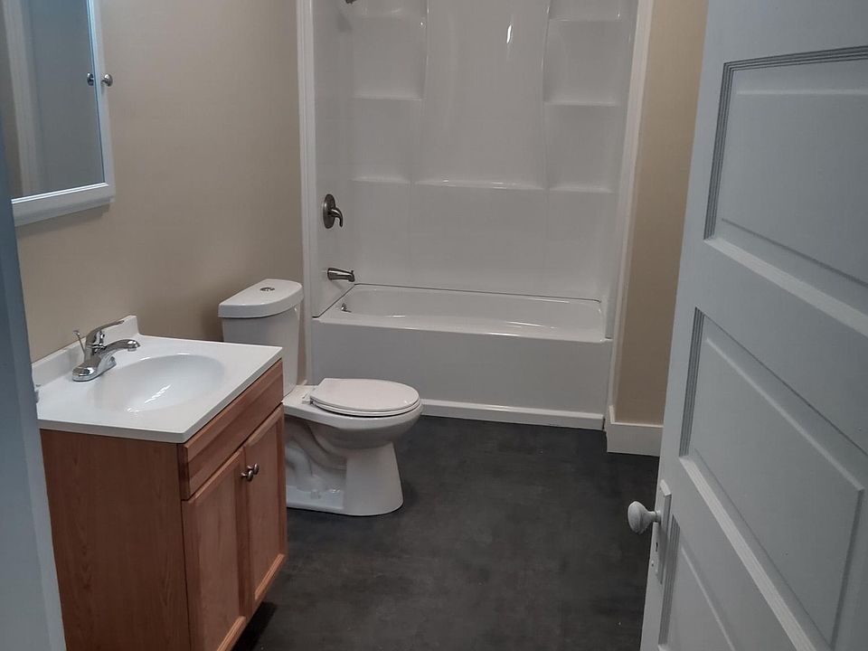 2nd image of 519 Dawson Ave #4