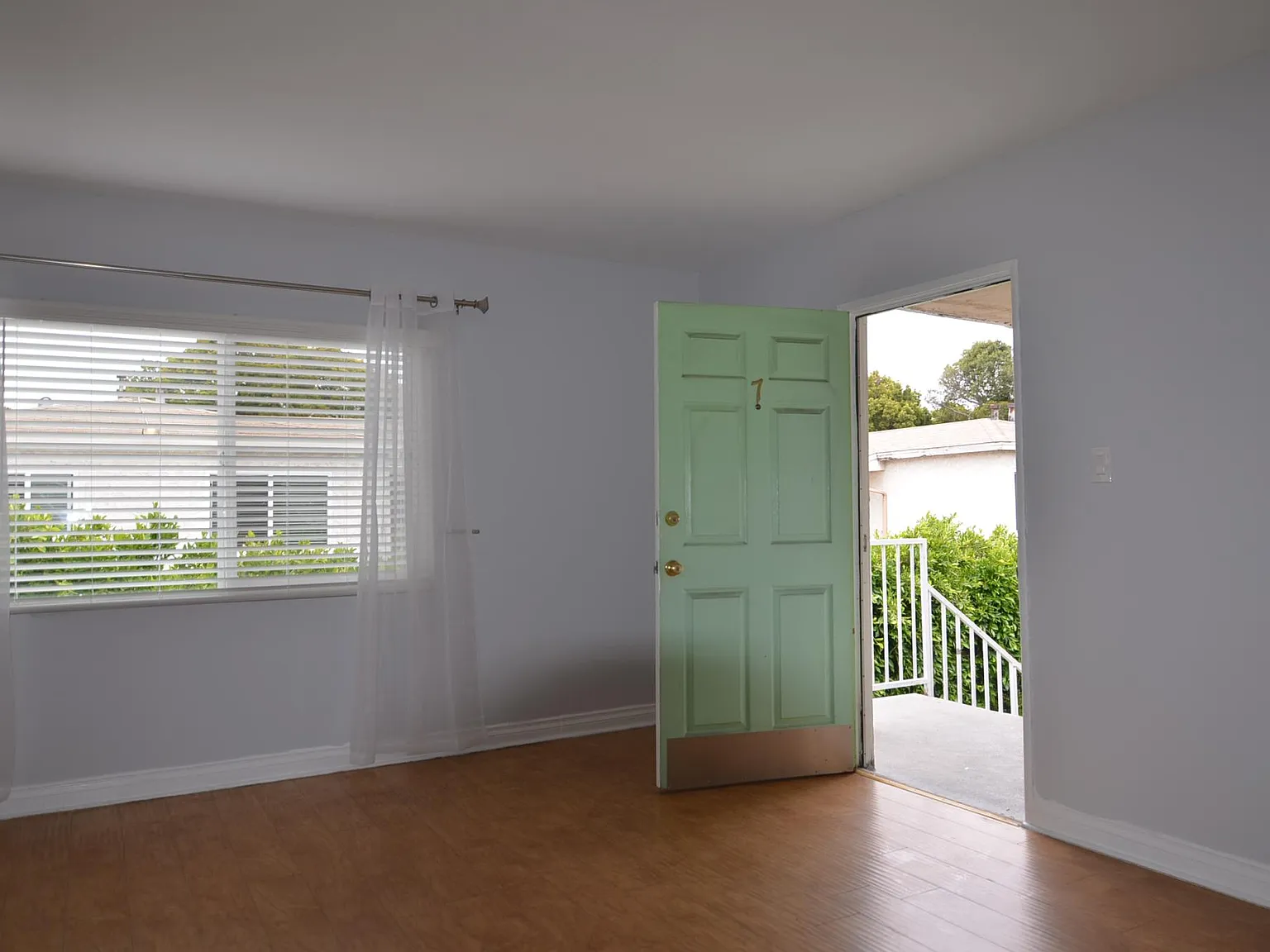 2 bed, $2,450 — Photo 2