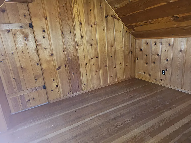 682 Cedar Ln — Photo 24