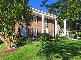 5417 Waycross Dr, Alexandria, VA 22310
