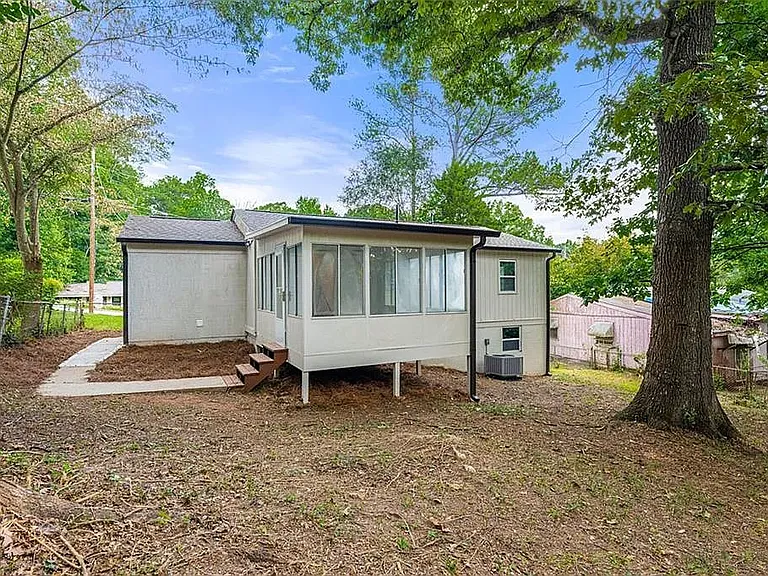 3594 Fairlane Dr NW — Photo 3