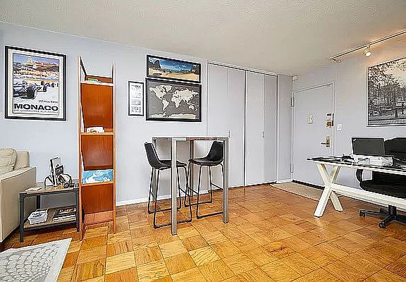 5th image of 345 E 80th St APT 32K