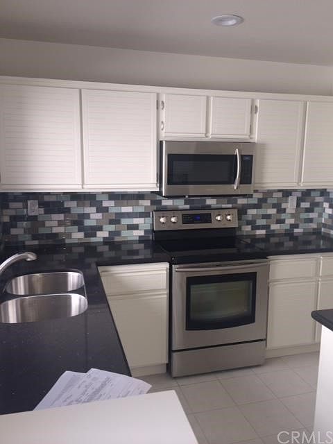 2nd image of 3 Riverstone #87