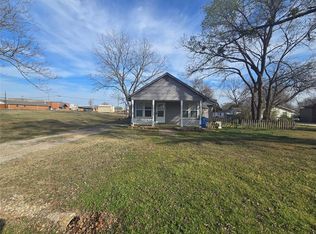 209 E Main St, Tecumseh, OK 74873