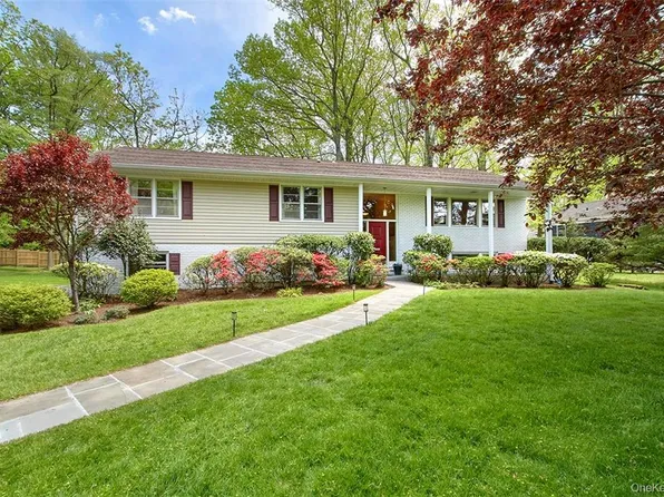 21 Douglas Circle, Rye, NY 10580