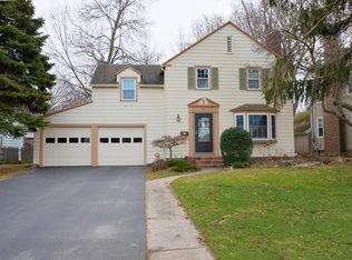 213 Colebrook Dr, Rochester, NY 14617