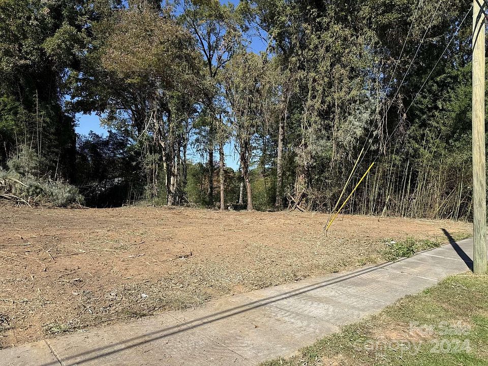 2nd image of 2712 Toddville Rd