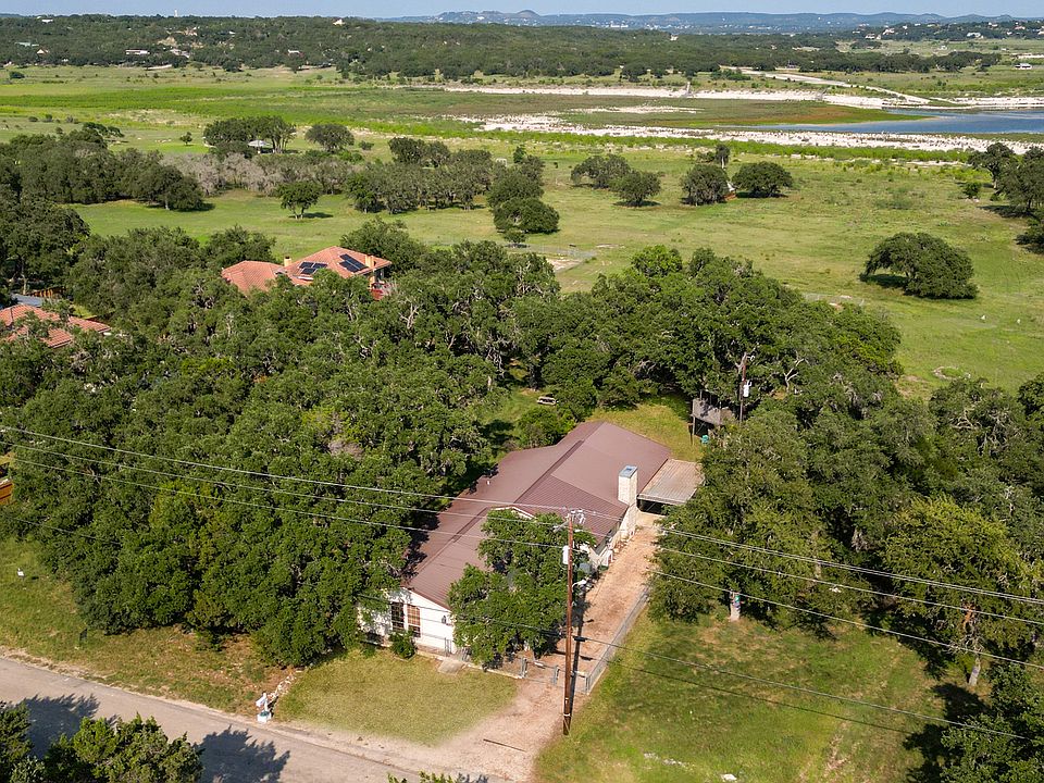 1st image of 2788 Lakeshore Drive