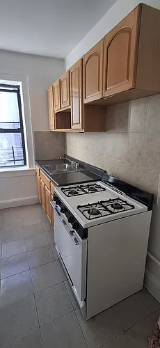 97 Caryl Ave #3B Photo 1
