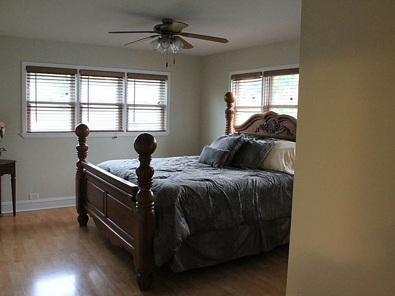 5th image of 2030 N New England Ave