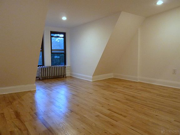 2nd image of 410 Clinton Ave APT E1