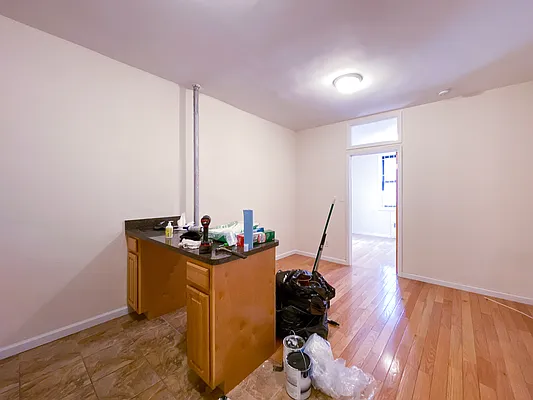 Rented by Compass | media 9