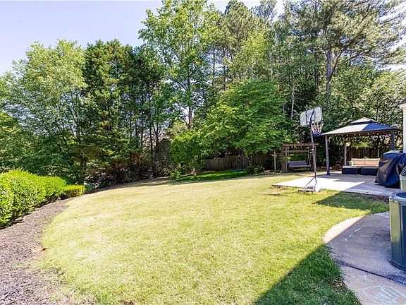 2nd image of 100 Township Ct