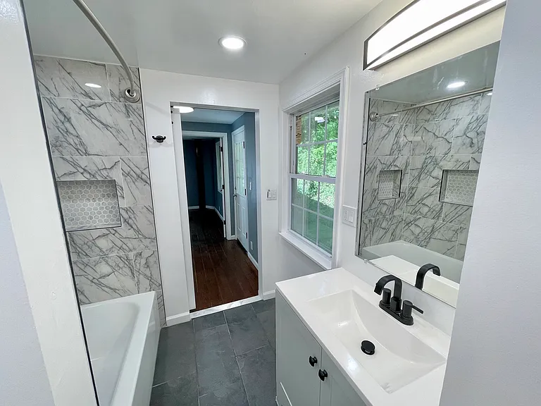 713 Warren Rd — Photo 32