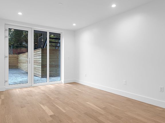 4th image of 2264 Atlantic Ave #1B