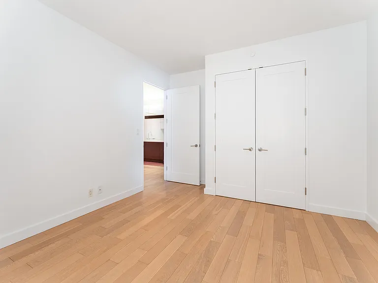 34 N 7th St #7E — Photo 6
