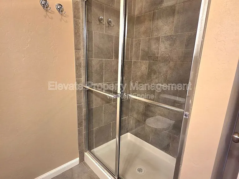 2301 Kintyre Rd — Photo 16