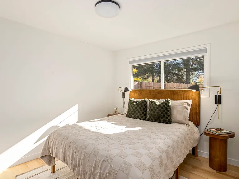 1170 NW Murray Blvd — Photo 6