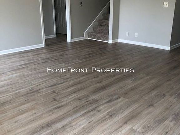 4th image of 1915 Saint Andrews Dr