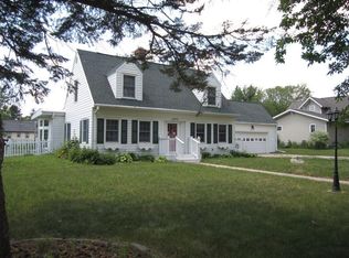 1005 Park Ave, Morris, MN 56267