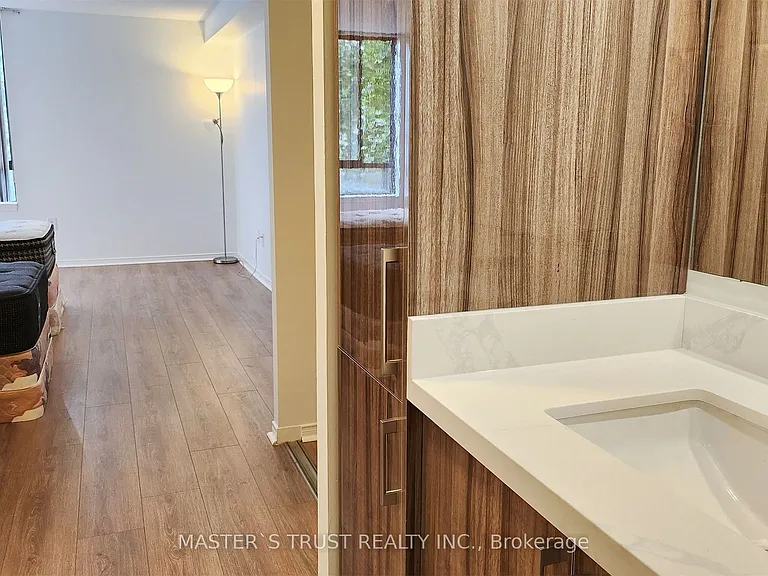 195 Saint Patrick St #404B — Photo 34