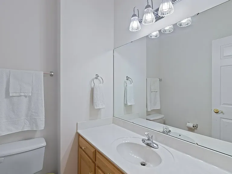 1362 Springview Dr — Photo 7