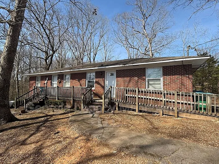 468 Taylor St — Photo 2