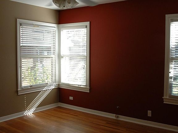 4th image of 122 Robinhood Pl