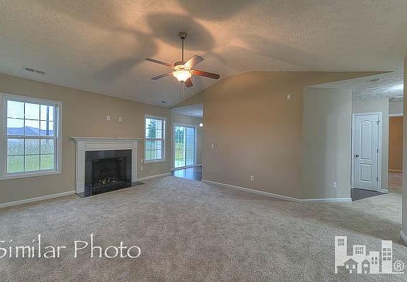 2nd image of 430 Derrick Dr